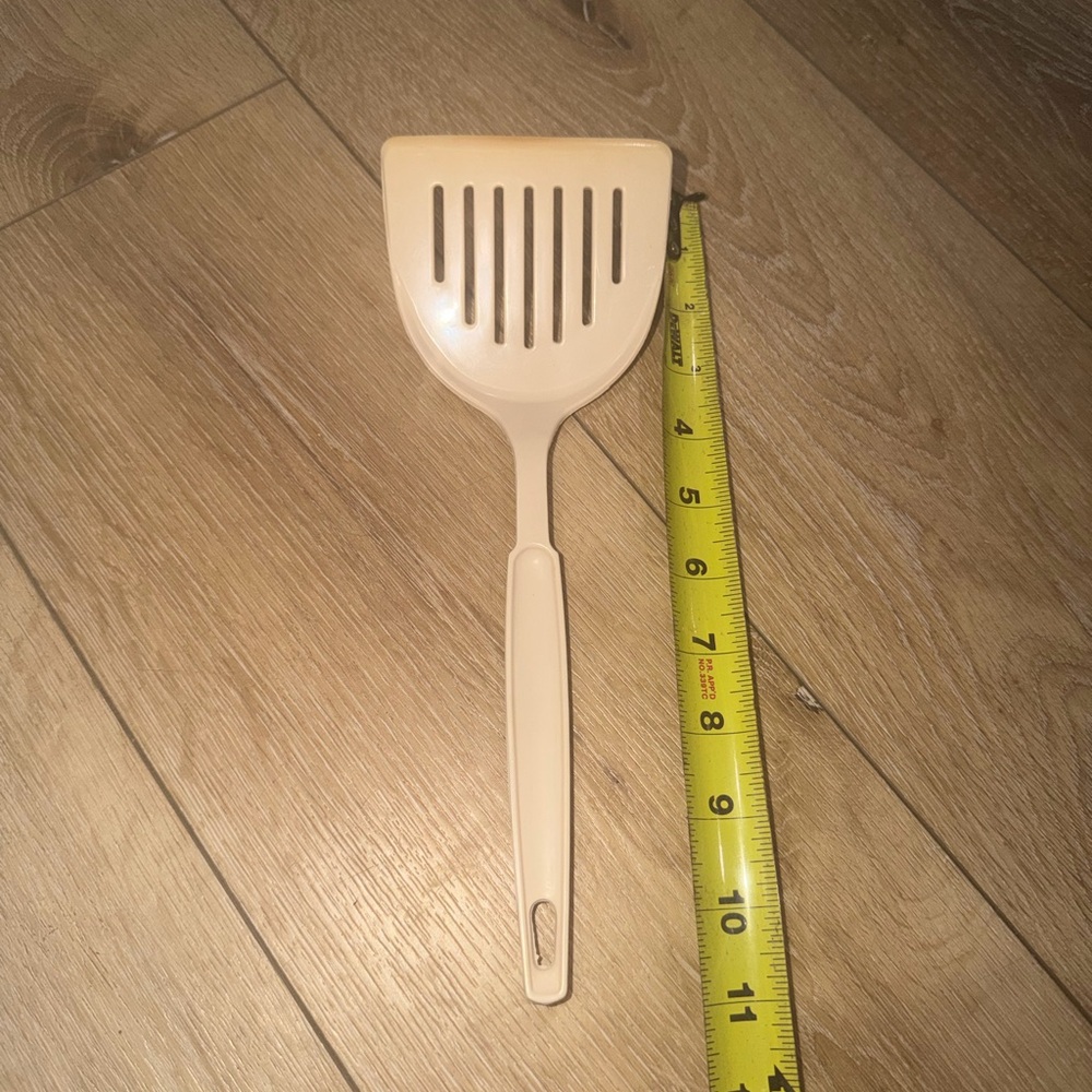 Vintage EKCO‎ Off White 11” Nylon Spatula Flipper Turner